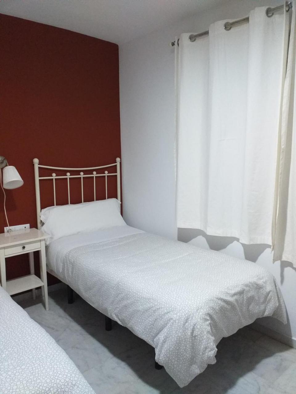 Hostal Monteluna Rociana Εξωτερικό φωτογραφία